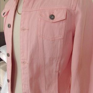 LIGHT PINK DENIM JACKET!